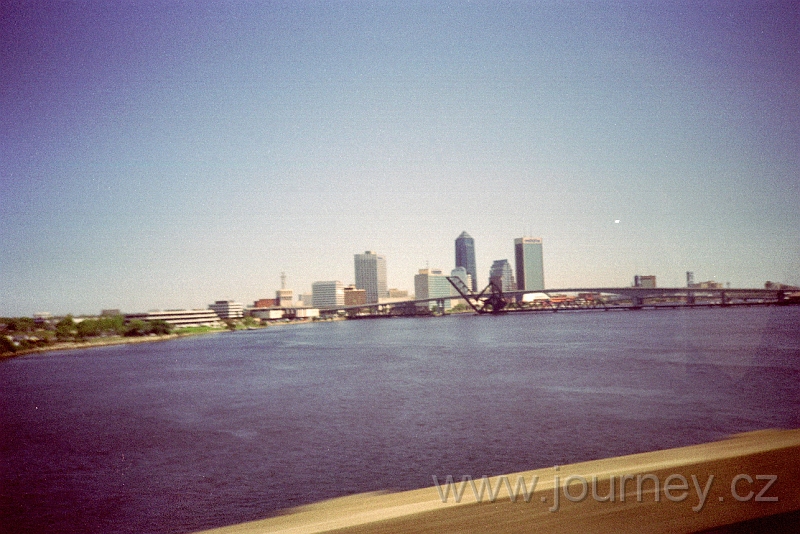 usa0105.jpg