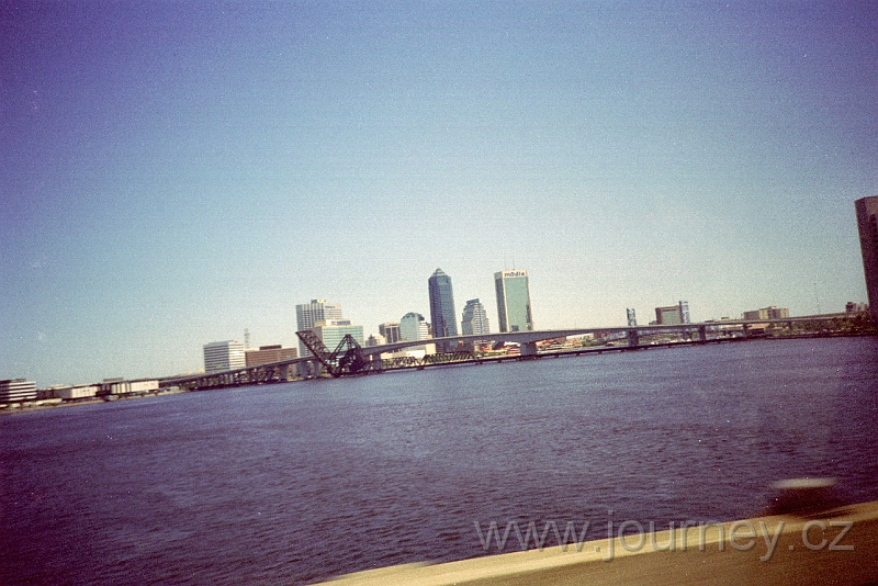 usa0106.jpg